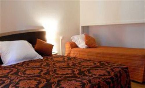 Logis La Caravelle Hotel 3*