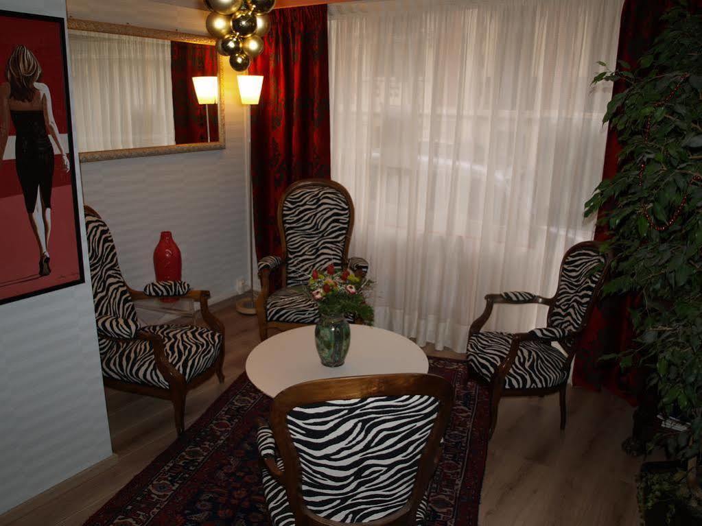 Logis La Caravelle Hotel 3*