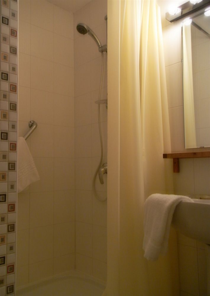 Hotel Logis La Caravelle 3*